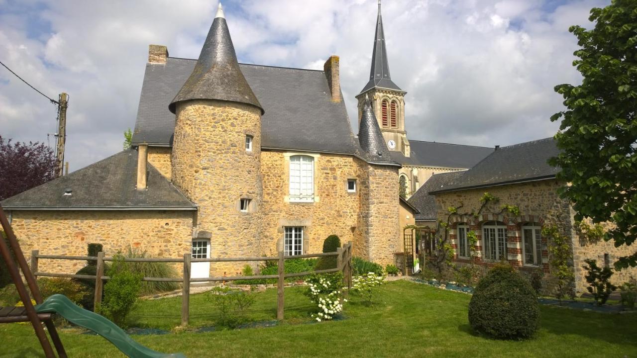 Manoir De La Grand'Cour Bed & Breakfast Soulge-sur-Ouette ภายนอก รูปภาพ