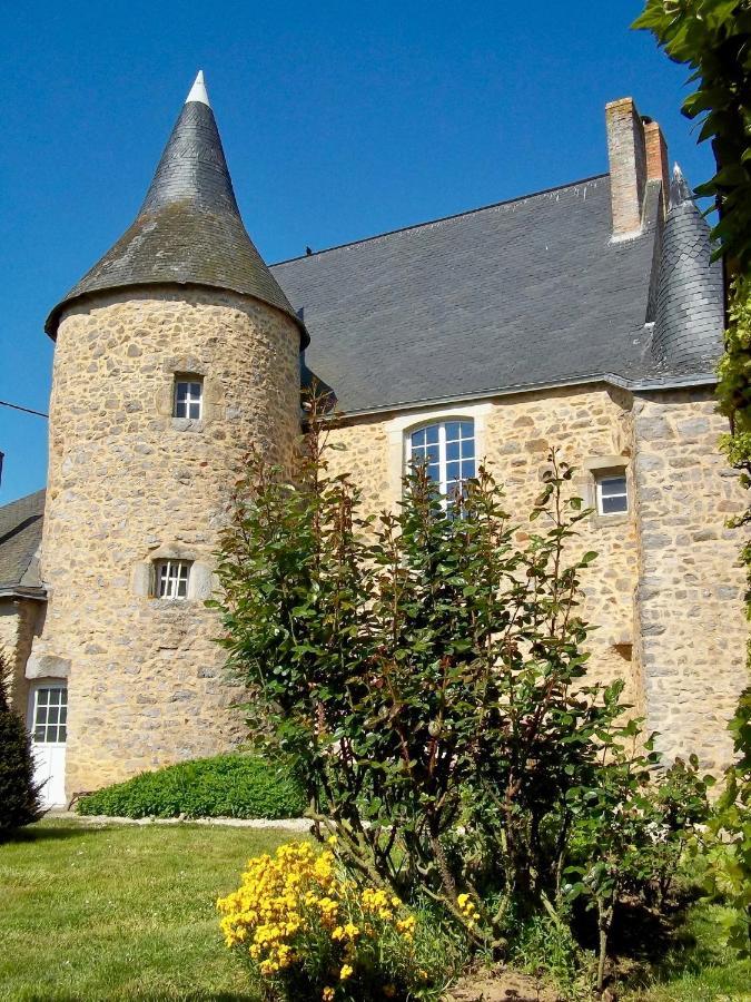 Manoir De La Grand'Cour Bed & Breakfast Soulge-sur-Ouette ภายนอก รูปภาพ