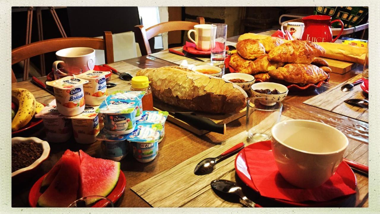Manoir De La Grand'Cour Bed & Breakfast Soulge-sur-Ouette ภายนอก รูปภาพ